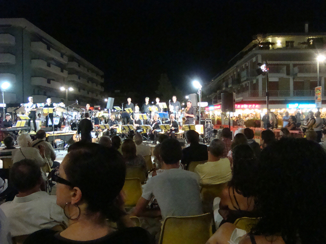 i_jes_band_03