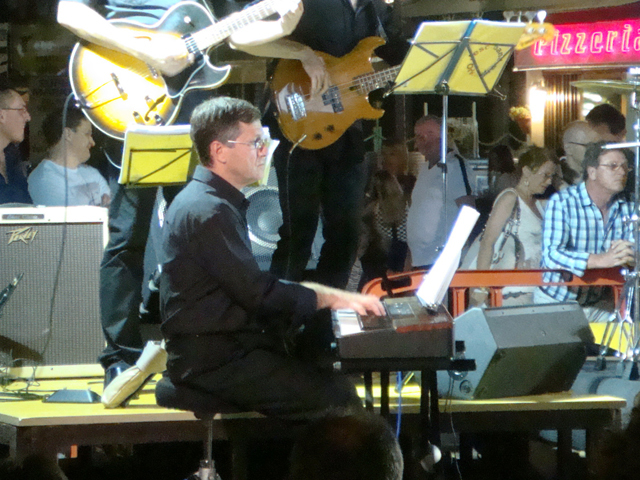i_jes_band_08