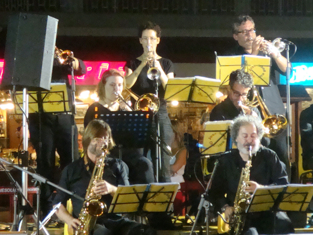 i_jes_band_09
